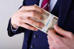 共同経営者・取締役・役員によくある横領とは？会社の対処法を解説
